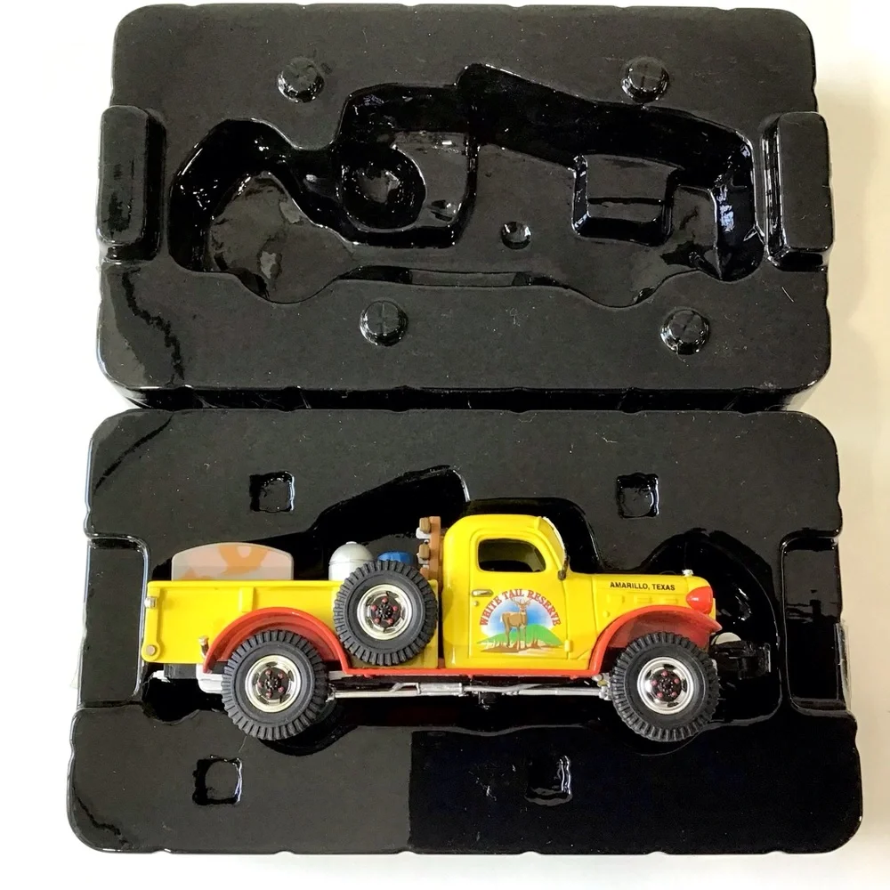 Matchbox Collectibles 1946 Dodge Power Wagon YYM38051 Great Outdoor 1:43 Diecast